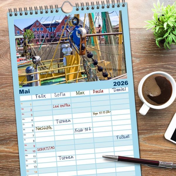 Produktbild: Familienplaner 2026 - Reise an die Nordsee - Neuharlingersiel mit 5 Spalten (Wandkalender, 21 x 45 cm) CALVENDO