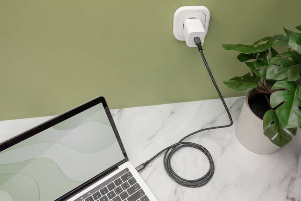 Produktbild: Digitus USB-C&reg; Kabel USB4&reg; USB-C&reg; Stecker 3.00 m Schwarz Geflechtschirm, Geschirmt, rei&szlig;fest, Rund, 8K UHD DB-300443-030-S
