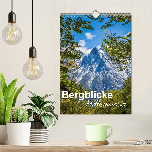 Produktbild: Bergblicke - Mittenwald (Wandkalender 2026 DIN A4 hoch), CALVENDO Monatskalender