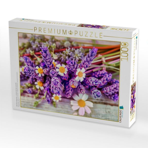 Produktbild: CALVENDO Puzzle Nat&uuml;rlich entspannen - mit dem Duft des Lavendels. | 1000 Teile Lege-Gr&ouml;&szlig;e 64x48cm Foto-Puzzle f&uuml;r gl&uuml;ckliche Stunden