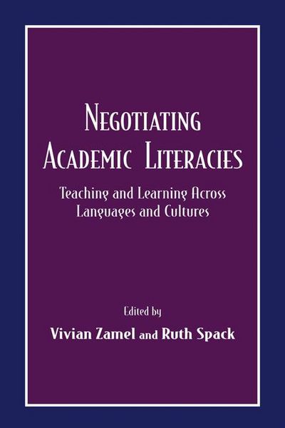 Produktbild: Negotiating Academic Literacies