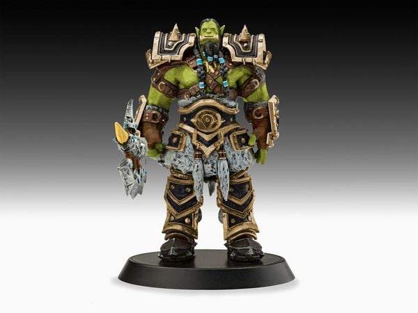 Produktbild: Geschenkset World of Warcraft Thrall, Revell Modellbausatz mit Basiszubeh&ouml;r