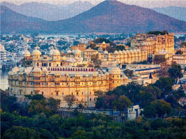 Produktbild: CALVENDO Puzzle Stadtpalast,Udaipur | 1000 Teile Lege-Gr&ouml;&szlig;e 64x48cm Foto-Puzzle f&uuml;r gl&uuml;ckliche Stunden