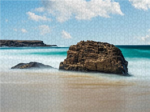 Produktbild: CALVENDO Puzzle Die einsamen Felsen - Fuerteventura 1000 Teile Lege-Gr&ouml;&szlig;e 64 x 48 cm Foto-Puzzle Bild von Patrick Klinke