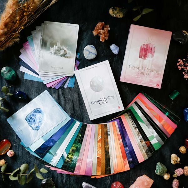 Crystal Healing Cards - 44 Karten mit Botschaften und Anleitung (Heilsteine, Edelsteine, Kristalle - Bedeutung und Anwendung)
