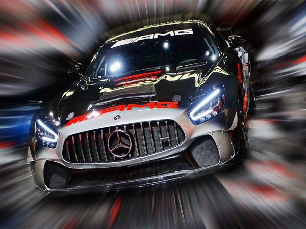 Produktbild: CALVENDO Puzzle Der Mercedes AMG GT4 ist ein vom Edel-Tuner AMG optimierter Sportwagen mit Stra&szlig;enzulassung. | 1000 Teile Lege-Gr&ouml;&szlig;e 64x48cm Foto-Puzz