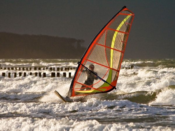 Produktbild: CALVENDO Puzzle Surfer auf der Ostsee | 1000 Teile Lege-Gr&ouml;&szlig;e 64x48cm Foto-Puzzle f&uuml;r gl&uuml;ckliche Stunden