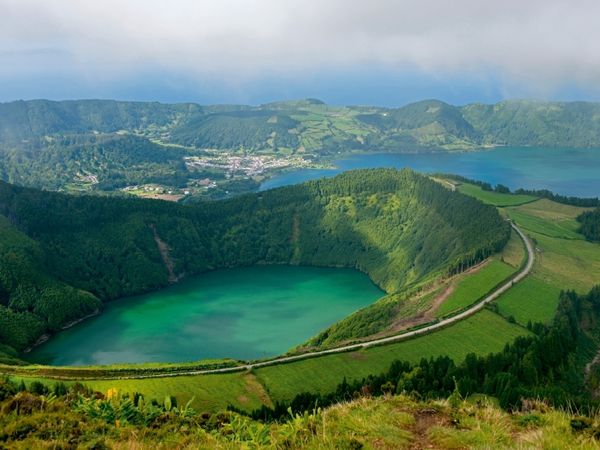 Produktbild: CALVENDO Puzzle Sao Miguel: Caldeira das Sete Cidades | 1000 Teile Lege-Gr&ouml;&szlig;e 64x48cm Foto-Puzzle f&uuml;r gl&uuml;ckliche Stunden