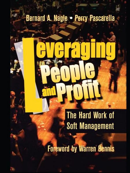 Produktbild: Leveraging People and Profit