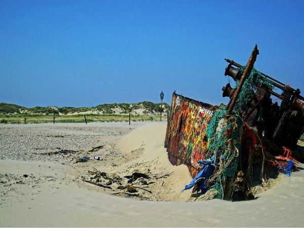 Produktbild: CALVENDO Puzzle Das Wrack am Ende der Insel | 1000 Teile Lege-Gr&ouml;&szlig;e 64x48cm Foto-Puzzle f&uuml;r gl&uuml;ckliche Stunden