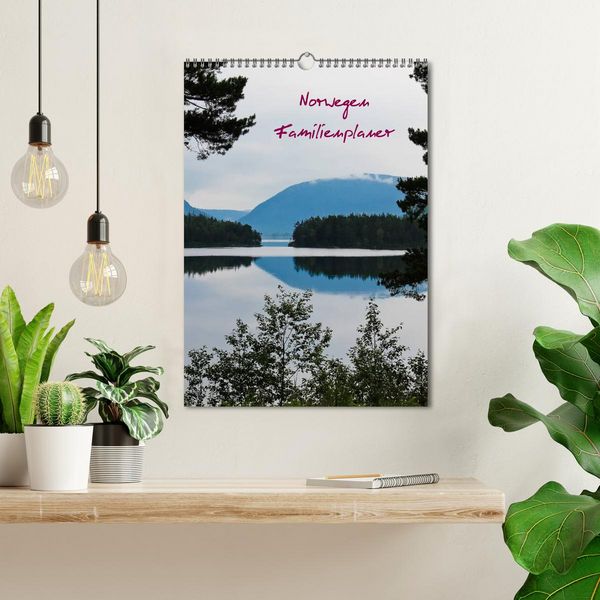 Produktbild: Familienplaner Norwegen (Wandkalender 2026 DIN A3 hoch), CALVENDO Monatskalender