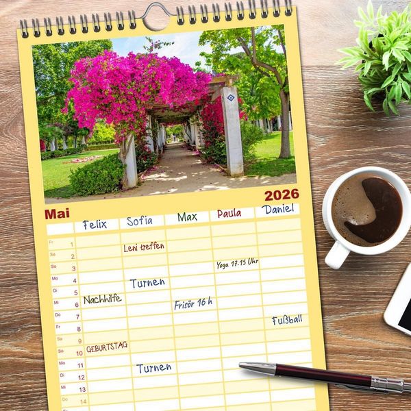 Produktbild: Familienplaner 2026 - Ein Herz f&uuml;r Sevilla mit 5 Spalten (Wandkalender, 21 x 45 cm) CALVENDO