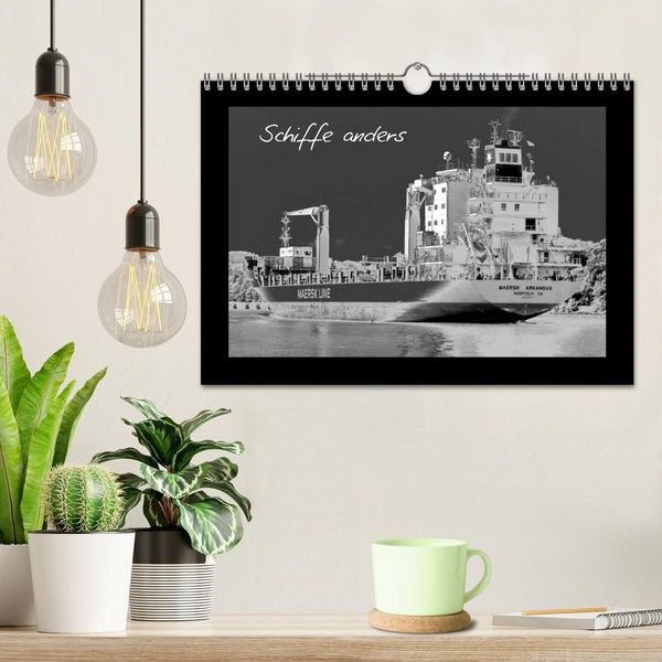 Produktbild: Schiffe anders (Wandkalender 2026 DIN A4 quer), CALVENDO Monatskalender