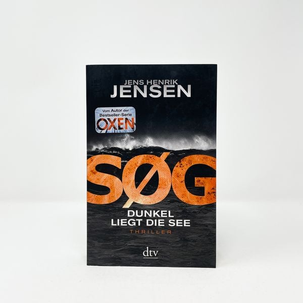 Produktbild: S&Oslash;G. Dunkel liegt die See