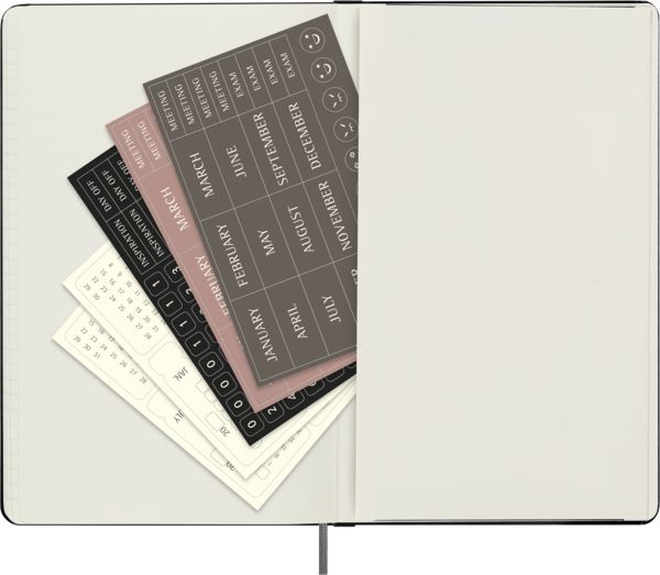 Produktbild: Moleskine undatierter Wochen Notizkalender, L/A5, 1 Wo = 1 Seite, Rechts linierte Seite, Fester Einband mit Textpr&auml;gung gold, Schwarz