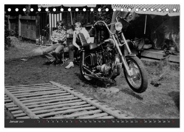 Produktbild: east Rider - Biker und Bikes aus der DDR (Tischkalender 2027 DIN A5 quer), CALVENDO Monatskalender