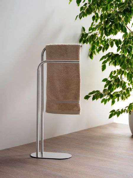 Produktbild: Handtuchst&auml;nder Mod. Levante, satiniert, Edelstahl, 30x79x17 cm, platzsparend und modern designt