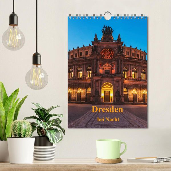 Produktbild: Dresden bei Nacht (Wandkalender 2026 DIN A4 hoch), CALVENDO Monatskalender