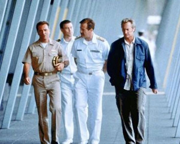 Produktbild: USS Charleston - Die letzte Hoffnung der Menschheit / Preisgekr&ouml;nter Science-Fiction-Film mit Starbesetzung (Pidax Film-Klassiker)