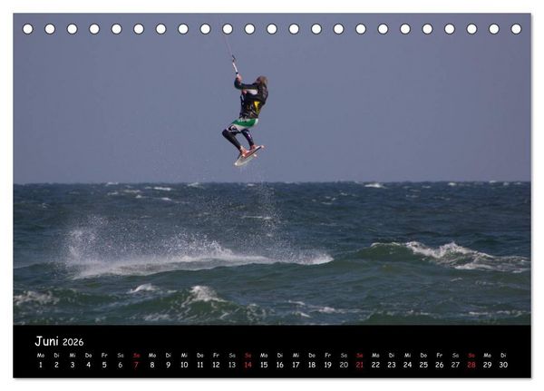 Produktbild: Kitesurfen &ndash; Faszination auf dem Wasser (Tischkalender 2026 DIN A5 quer), CALVENDO Monatskalender