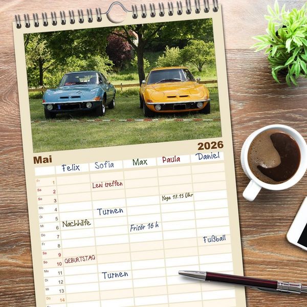 Produktbild: Familienplaner 2026 - Opel GT Der Kalender mit 5 Spalten (Wandkalender, 21 x 45 cm) CALVENDO