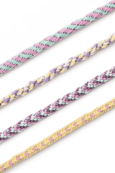 Produktbild: Kumihimo Bracelets PASTELL RAINBOW, 16-teilig