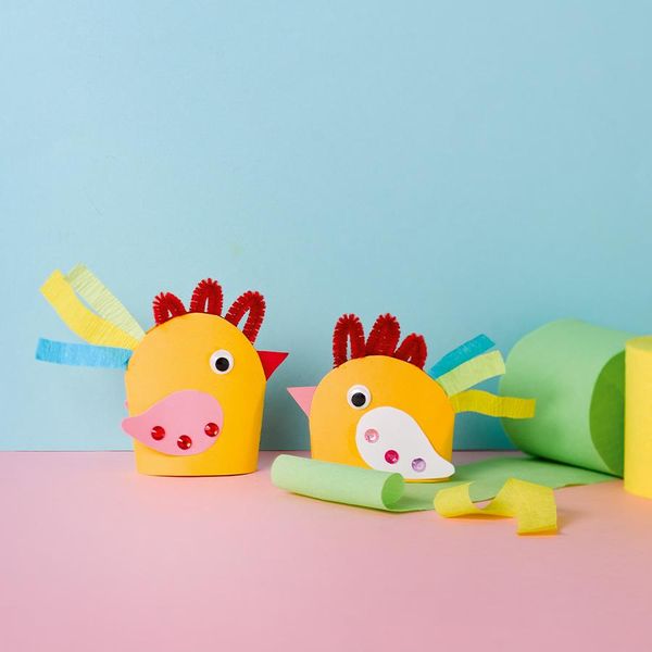 Bastelbox Ostern. Mit Anleitungen, Bastelmaterial und Mitmachbuch