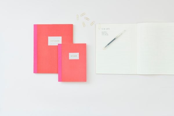 Produktbild: Notizbuch S, Neonrot, 80 Seiten, 100 g/m&sup2;