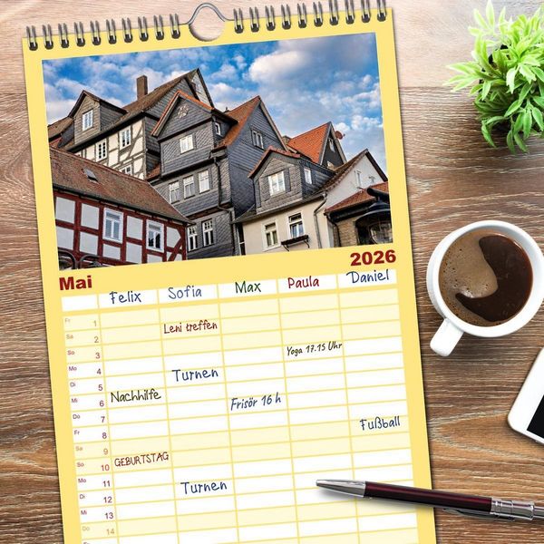 Produktbild: Familienplaner 2026 - Mein historisches Marburg mit 5 Spalten (Wandkalender, 21 x 45 cm) CALVENDO