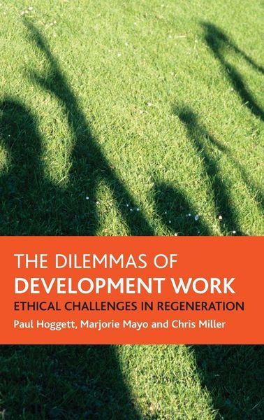 Produktbild: The dilemmas of development work