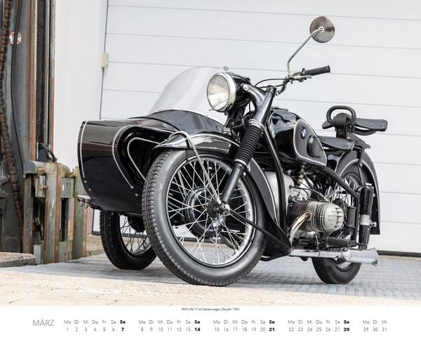 Produktbild: BMW Motorr&auml;der Kalender 2027