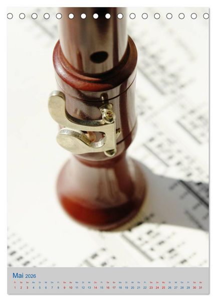 Produktbild: Instrumente - Musikalisch durch das Jahr (Tischkalender 2026 DIN A5 hoch), CALVENDO Monatskalender