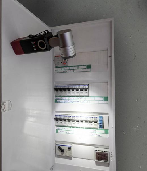 Produktbild: Staudte-Hirsch LED Akku-Handscheinwerfer SH-5.300 225 lm 553000