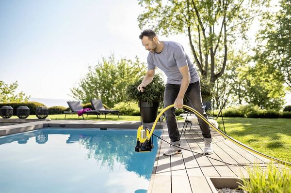 Produktbild: K&auml;rcher Home & Garden 1.645-840.0 SP 17.000 Flat Level Sensor Flachsaugende Tauchpumpe 17000 l/h 9 m