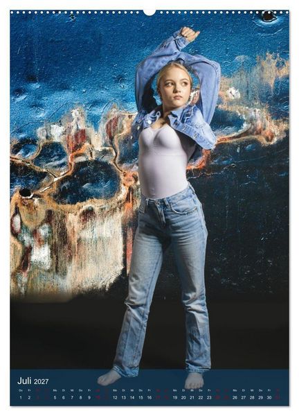 Produktbild: Hailie - Blond in Jeans (hochwertiger Premium Wandkalender 2027 DIN A2 hoch), Kunstdruck in Hochglanz