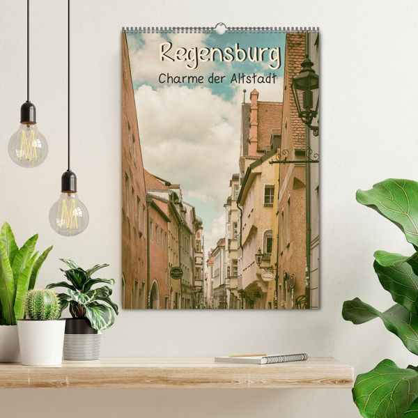 Produktbild: Regensburg - Charme der Altstadt (Wandkalender 2026 DIN A2 hoch), CALVENDO Monatskalender