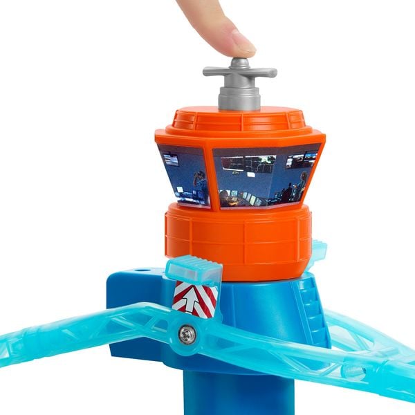 Produktbild: Matchbox Flughafen Abhebe-Abenteuer-Spielset mit 1 Die-Cast-Audi und 1 Flugzeu