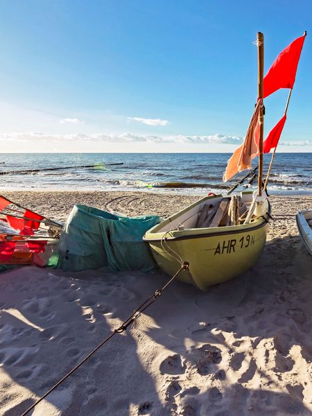 Produktbild: CALVENDO Puzzle Strand bei Ahrenshoop an der Ostsee | 1000 Teile Lege-Gr&ouml;&szlig;e 64x48cm Foto-Puzzle f&uuml;r gl&uuml;ckliche Stunden