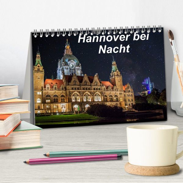 Produktbild: Hannover bei Nacht (Tischkalender 2026 DIN A5 quer), CALVENDO Monatskalender
