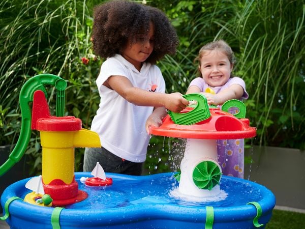 Produktbild: BIG 8700001595 - AquaPlay WaterTable, Wasser-Spieltisch mit Handpumpe und Zubeh&ouml;r