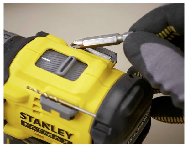 Produktbild: STANLEY V 20 SFMCD726D2K-QW Akku-Schlagbohrschrauber 18 V Anzahl mitgelieferte Akkus 2 2 Ah Li-Ion inkl. 2. Akku, inkl. Ladeger&auml;t
