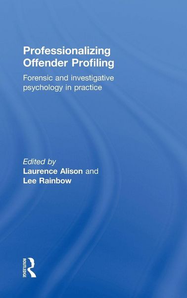 Produktbild: Professionalizing Offender Profiling