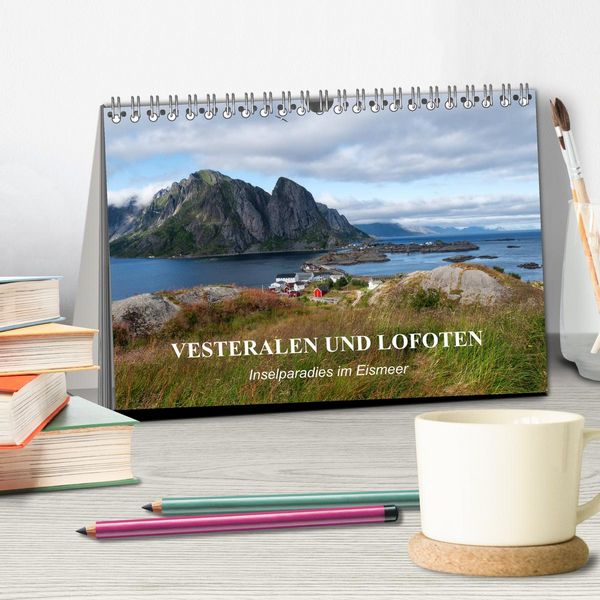 Produktbild: VESTERALEN UND LOFOTEN - Inselparadies im Eismeer (Tischkalender 2026 DIN A5 quer), CALVENDO Monatskalender