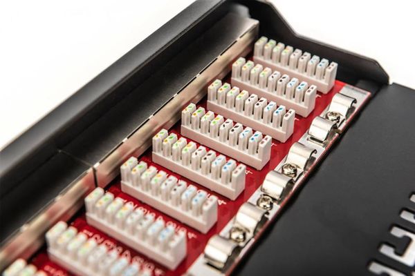 Produktbild: Digitus DN-91612S-EA 12 Port Netzwerk-Patchpanel 254mm (10\") CAT 6a 1 HE Best&uuml;ckt