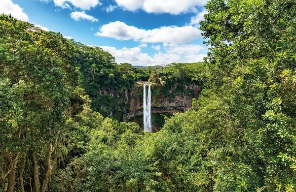 Produktbild: LONELY PLANET Bildband Legend&auml;re Laufstrecken