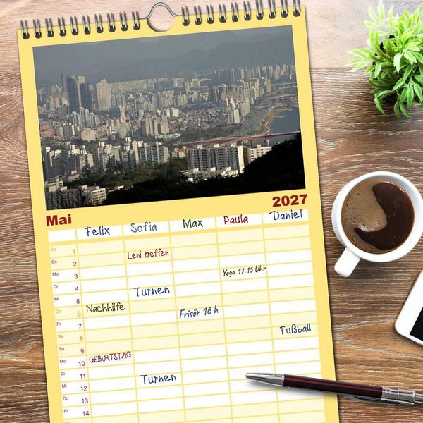 Produktbild: Familienplaner 2027 - Seoul mit 5 Spalten (Wandkalender, 21 x 45 cm) CALVENDO