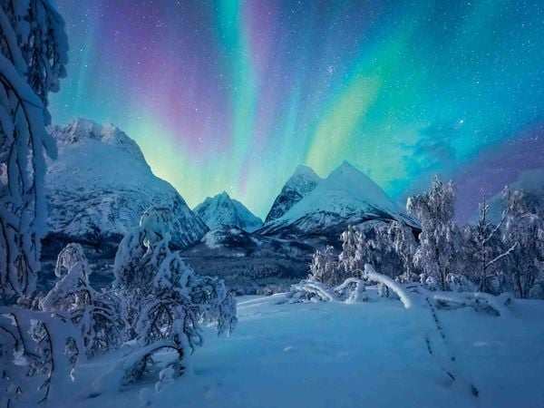 Nordlichter über Kirkjufell 🧩 Puzzle