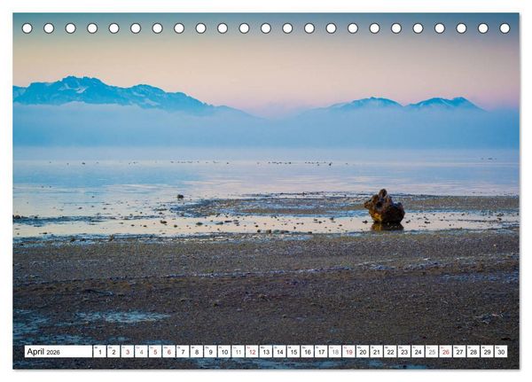 Produktbild: Der Chiemsee - Ansichten zum Tr&auml;umen (Tischkalender 2026 DIN A5 quer), CALVENDO Monatskalender