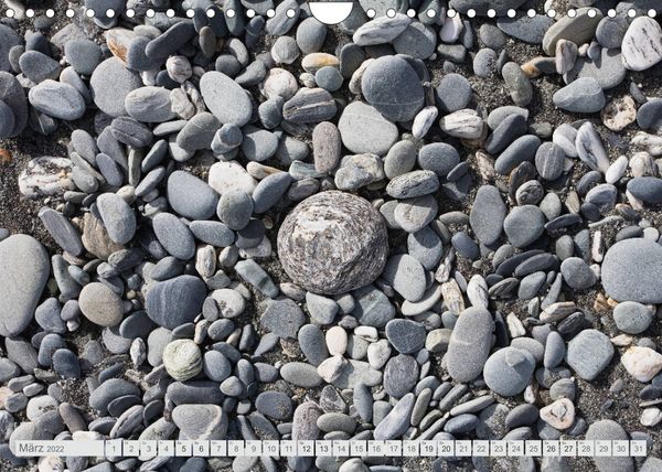 Produktbild: Am Strand - Fundst&uuml;cke und Kunstwerke (Wandkalender 2022 DIN A4 quer)