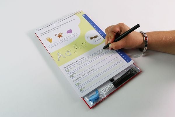Produktbild: Schreiben lernen mit Spurrillen und Zauberstift - Buchstaben
